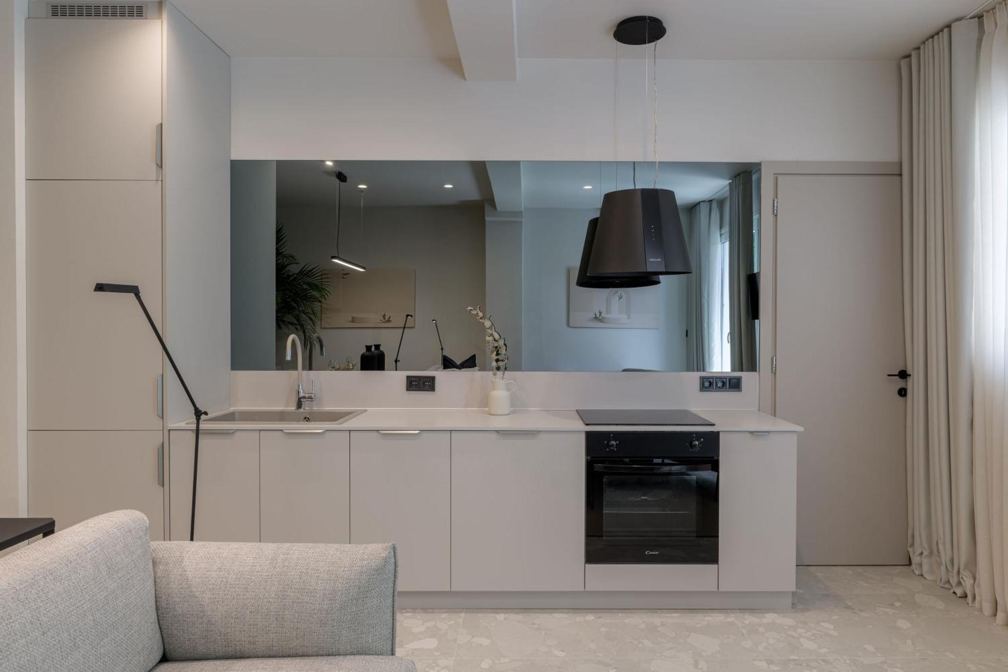 Penthouse W/ View & Plunge Pool *